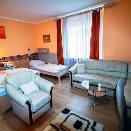 Krisztina Apartman ナジカニジャ エクステリア 写真
